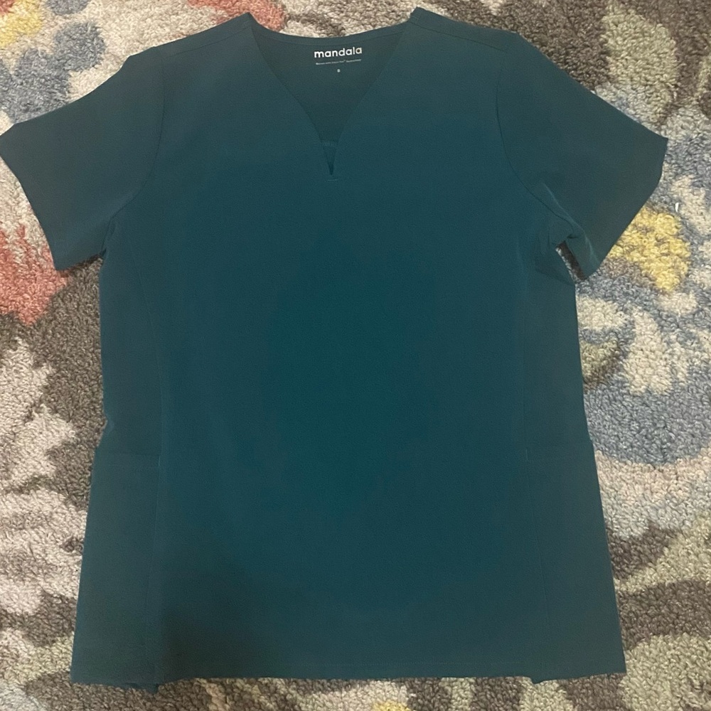 Mandala Curved V-Neck Top Caribbean Blue